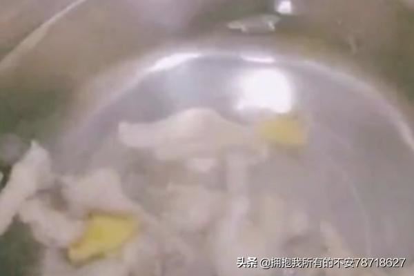 抖音上面的網紅雞爪怎么做？