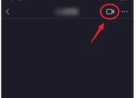 抖音怎么開擴音？